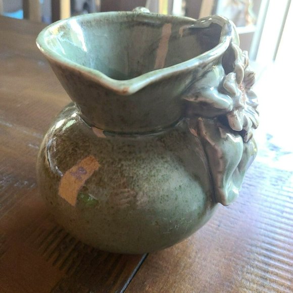 Artisan Pottery Art Vase Pitcher 3-D Flower Leaf Rope Look Handle Green Speckled - Picture 2 of 5